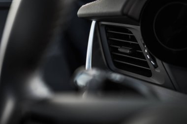 Modern Araç Havalandırma ve Havalandırma. Isıtma ve soğutma otomobili. Otomotiv Teması. Havalandırma kapağı kapalı. Ulaşım Endüstrisi.