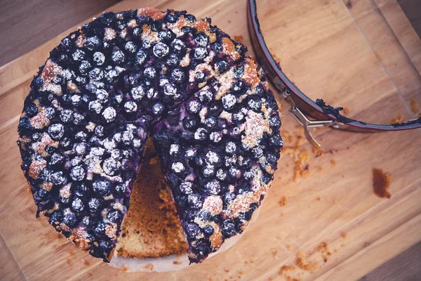 Čerstvé Pečené Borůvky Cake Tasty Dessert Wooden Board Top View — Stock fotografie