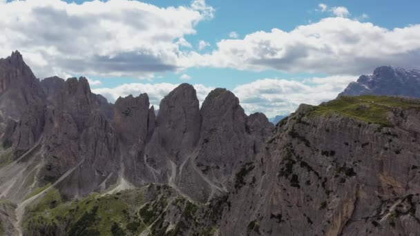 Panorama Aereo Delle Dolomiti Italiane Durante Giornata Estiva Soleggiata — Video Stock