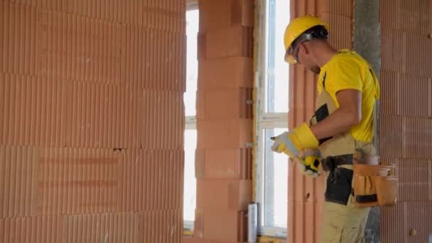 Construction Builder Worker Working Newly Constructed Building Construction Industry Labor — Stock Video