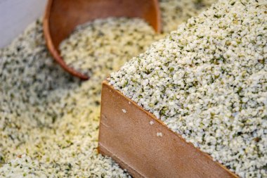 Kenevir tohumu, beslenme bir sürü içeren sağlık için bir süper gıda ve paleo ve keto diyetler arasında çok ünlü.