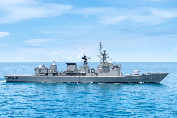 Lenkraketen Marineschiff Vom Typ Fregatte Fährt Meer Die Seegrenze Der — Stockfoto