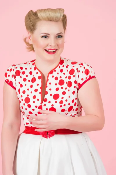 Portret Van Gelukkig Lacht Vrouw Met Vintage Pin Make Blonde — Stockfoto