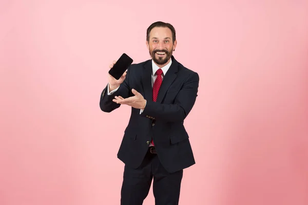 Bearded Handsome Young Man Suit Red Tie Showing His Phone — Stock Photo, Image