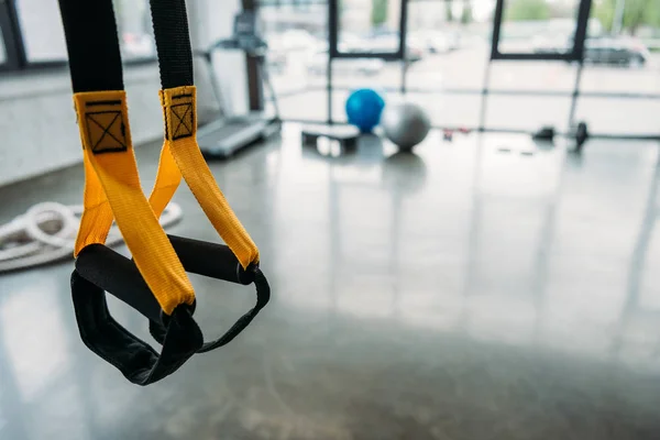 Primo Piano Vista Sospensione Allenamento Trx Palestra — Foto Stock