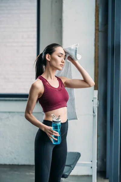 Tired Asian Sportswoman Towel Water Bottle Workout Gym — Stock Photo, Image