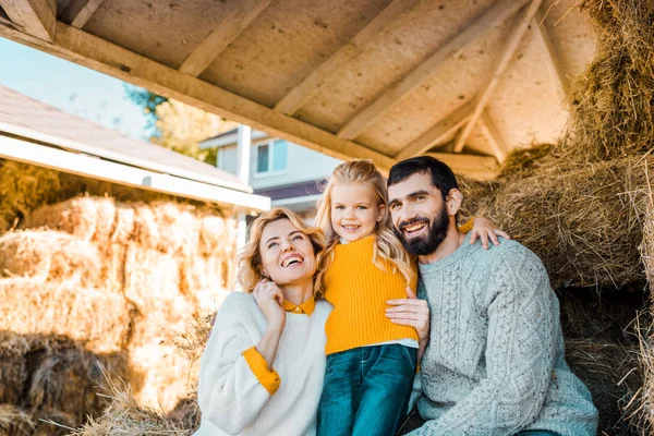 Selective Focus Happy Farmer Family Child Embracing Each Other Hay — Stock Photo, Image