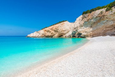 İyon Denizi 'ndeki Porto Katsiki plajı, Lefkada Adası, Yunanistan.