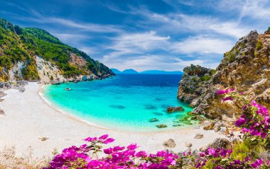 İyon Denizi 'ndeki Agiofili Sahili, Lefkada Adası, Yunanistan.