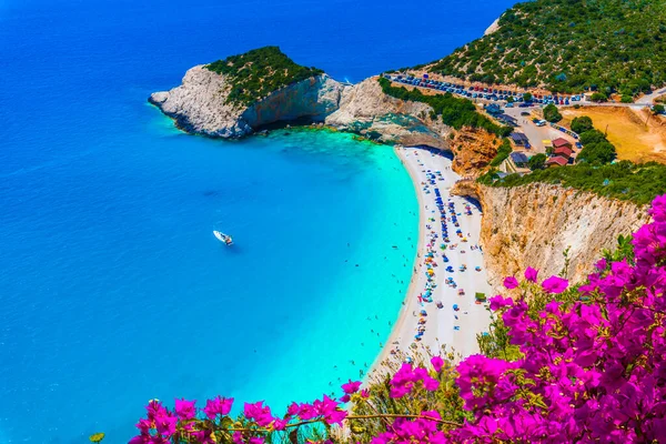 İyon Denizi 'ndeki Porto Katsiki plajı, Lefkada Adası, Yunanistan.