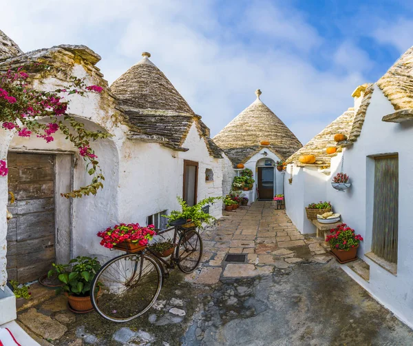 Casas Trulli Tradicionais Cidade Alberobello Apúlia Itália — Fotografia de Stock