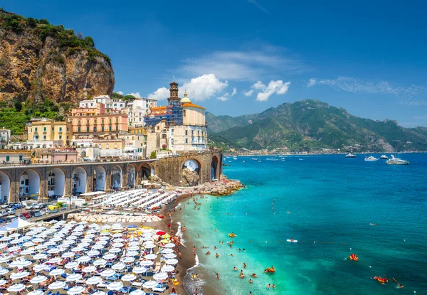 Atrani Italia Junio 2019 Paisaje Con Increíble Playa Ciudad Atrani — Foto de Stock