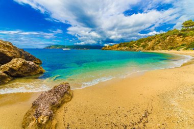 Elba Adası 'ndaki Barabarca plajı, Tuscany, İtalya.