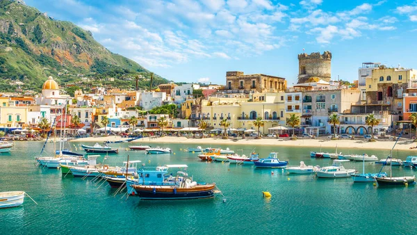 Forio ile manzara, Ischia Adası, İtalya
