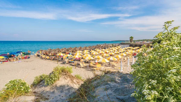 Otranto Italien Juli 2017 Alimini Grande Atemberaubendes Türkisfarbenes Wasser Und — Stockfoto