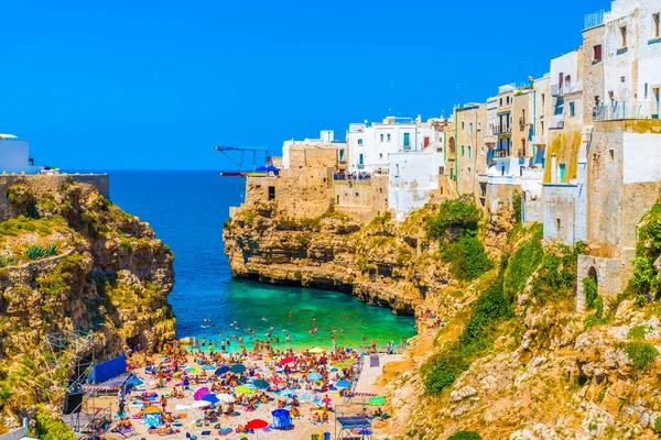 Kleiner Strand Der Wunderschönen Stadt Polignano Mare Region Bari Apulien — Stockfoto