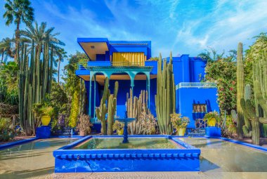 Le Jardin Majorelle, Marakeş, Fas 'taki inanılmaz tropikal bahçe..