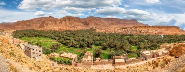 Dades Vadisi 'ndeki Berber Köyü, Tinghir Bölgesi, Fas, Kuzey Afrika
