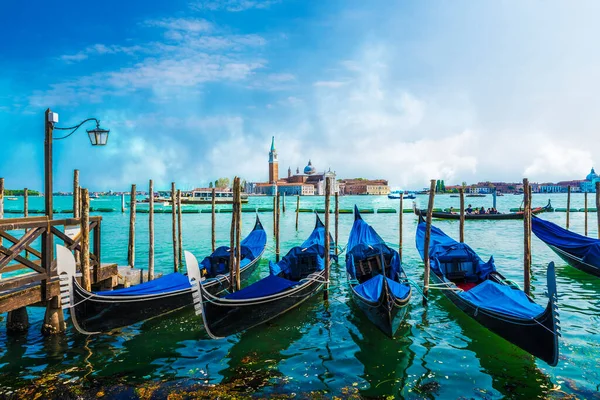 San Giorgio Maggiore Kyrkan Och Gondolas Venedig Italien — Stockfoto