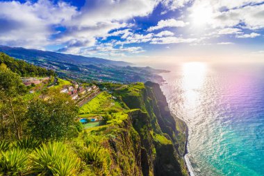 Portekiz 'in en yüksek Cabo Girao, Madeira adasından hava manzarası