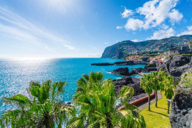 Camara de Lobos, Cabo Girao arka planda, Madeira Adası, Portekiz