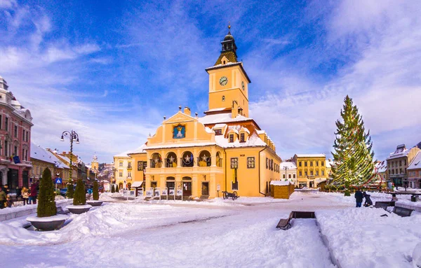 Jarmark Dekoracje Choinkowe Głównym Centrum Miasta Brasov Transylwania Rumunia — Zdjęcie stockowe