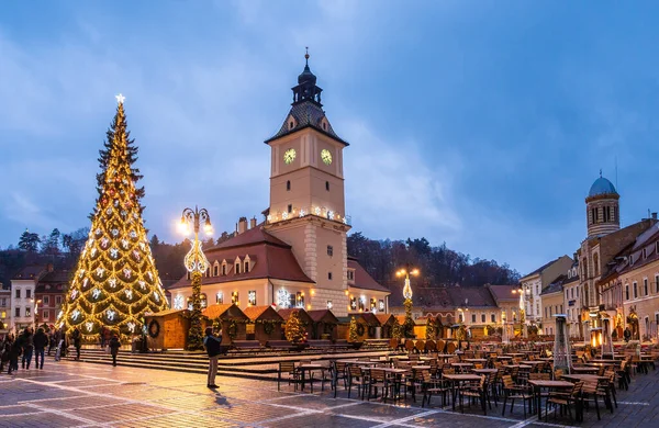 Mercatino Natale Decorazioni Albero Nel Centro Della Città Brasov Transilvania — Foto Stock