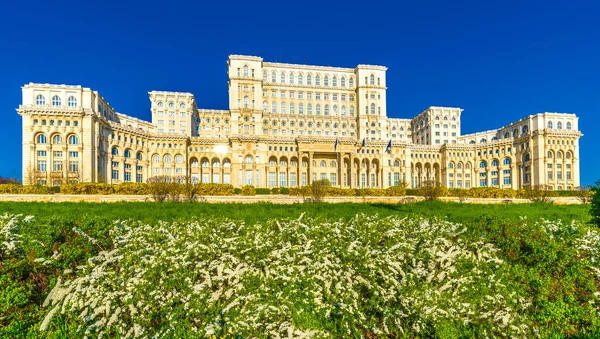 Palacio Del Parlamento Bucarest Rumania —  Fotos de Stock