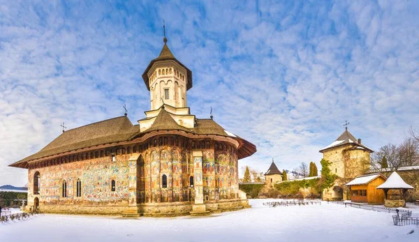 Mołdawski Klasztor Prawosławny Sezonie Zimowym Mołdawia Bukowina Rumunia — Zdjęcie stockowe