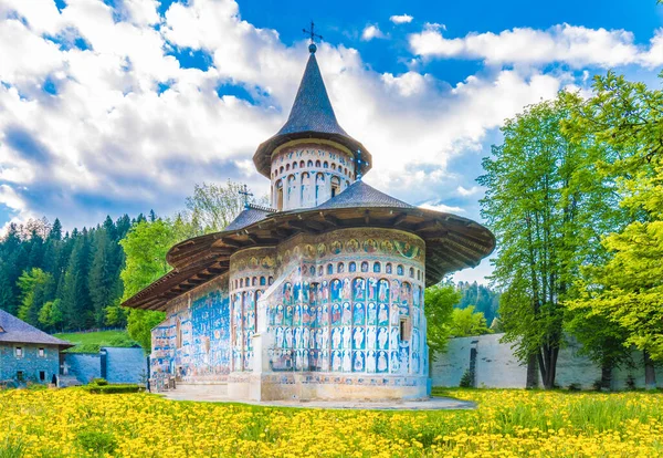 Voronet Ortodoxní Malovaný Kostel Klášter Moldávie Bucovina Rumunsko — Stock fotografie