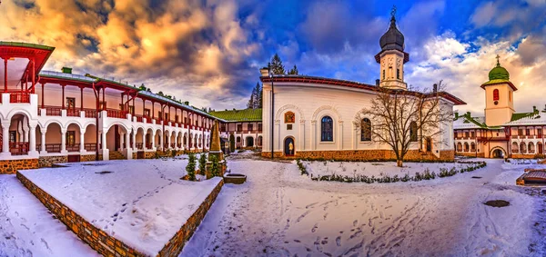 Moldovita Monasterio Iglesia Pintada Ortodoxa Moldavia Bucovina Rumania —  Fotos de Stock
