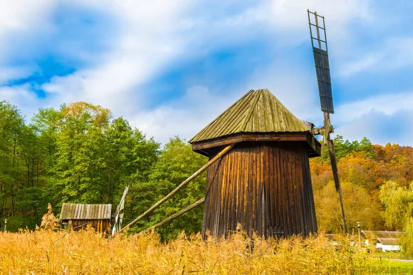 Moinhos Vento Museu Etnográfico Astra Sibiu Roménia Europa — Fotografia de Stock