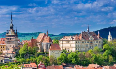 Ortaçağ Sighisoara kenti, Transilvanya, Romanya üzerine panoramik manzara