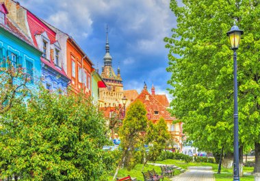 Romanya 'nın Transilvanya kenti Sighisoara' daki Saat Kulesi