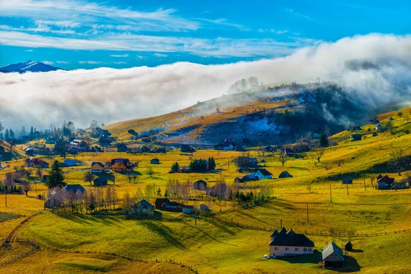 Rural Landscape Fog Sirnea Fundata Village Transylvania Landmark Romania — Stock Photo, Image