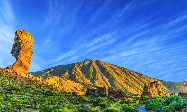 Roques Garcia Piedra Volcán Montaña Del Teide Parque Nacional Del — Foto de Stock