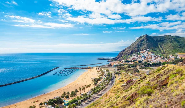 스페인 카나리아 제도의 테네리페에 테레스 해변과 드리아스 마을의 — 스톡 사진
