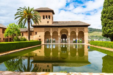 Partal bahçe ve havuz, Alhambra Sarayı, Granada, İspanya