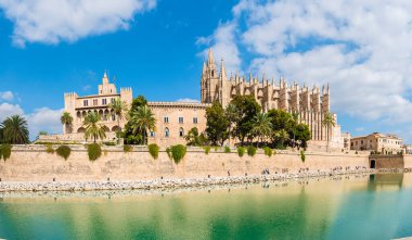 İspanya 'nın Palma de Mallorca adalarındaki Gotik Katedral ve Ortaçağ La Seu' su