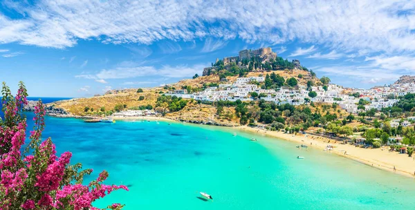 Tájkép Stranddal Várral Lindos Faluban Rodosz Görögország — Stock Fotó