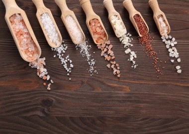 Pembe tuz Himalaya tuz kaba ve ince bakın.