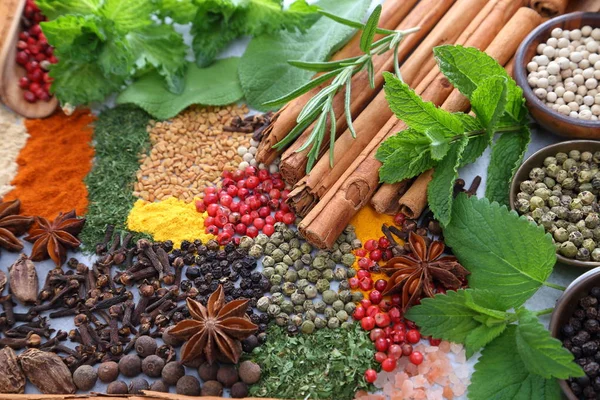 Kleurrijke Aromatische Specerijen Kruiden Levensmiddelenadditieven — Stockfoto