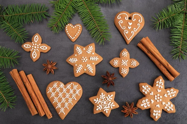 Biscuits Pain Épice Faits Maison Noël Sur Fond Sombre Aliments — Photo