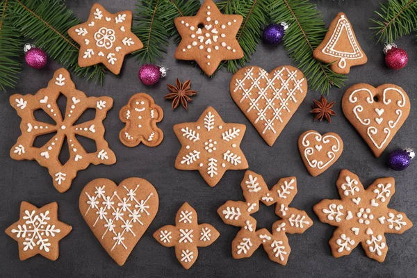 Biscuits Pain Épice Faits Maison Noël Sur Fond Sombre Aliments — Photo