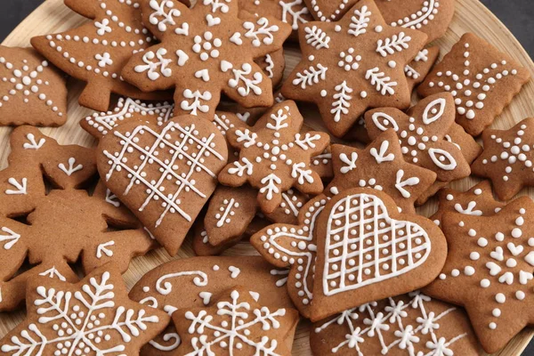 Homemade Gingerbread Cookies Wooden Plate Top View — Stock Photo, Image