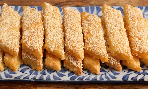 Kaas Koekjes Met Sesamzaadjes Smakelijk Gezond Tussendoortje Zonder Suiker — Stockfoto