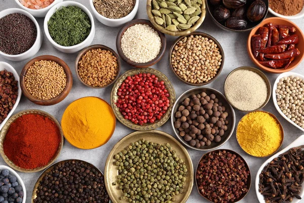Spices and herbs. — Stock Photo, Image