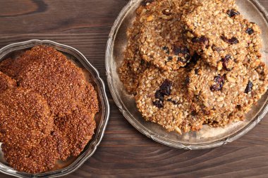  Muzlu, susamlı, ayçiçekli ve kızılcıklı Amaranth ve yulaf kurabiyesi. Şekersiz lezzetli ve sağlıklı atıştırmalıklar..