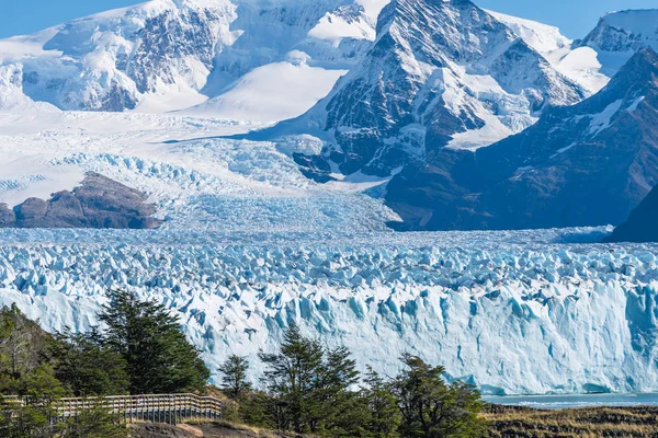 Atemberaubender Blick auf den Perito Moreno Gletscher, blaues Eis — Stockfoto