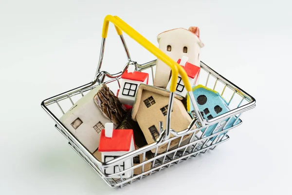 Comprar y vender casa o concepto de compra de bienes raíces, compras b — Foto de Stock